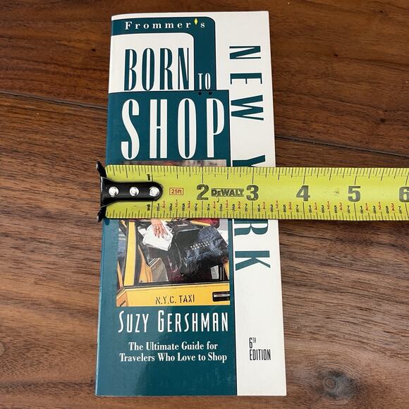Born to Shop New York: The Ultimate Guide for Travelers Who Love to Shop 6th Ed. - Picture 8 of 9